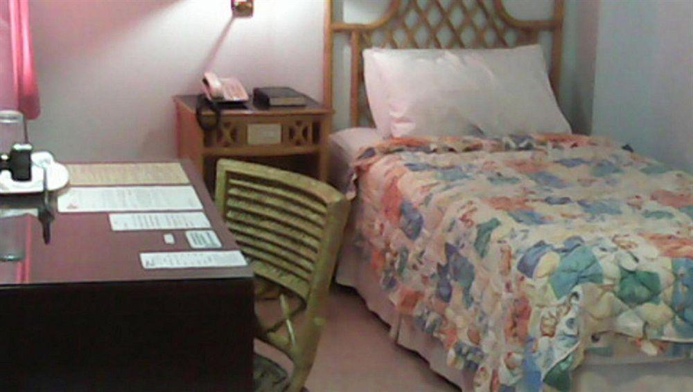 Oyo 414 Humberto'S Hotel Davao City المظهر الخارجي الصورة