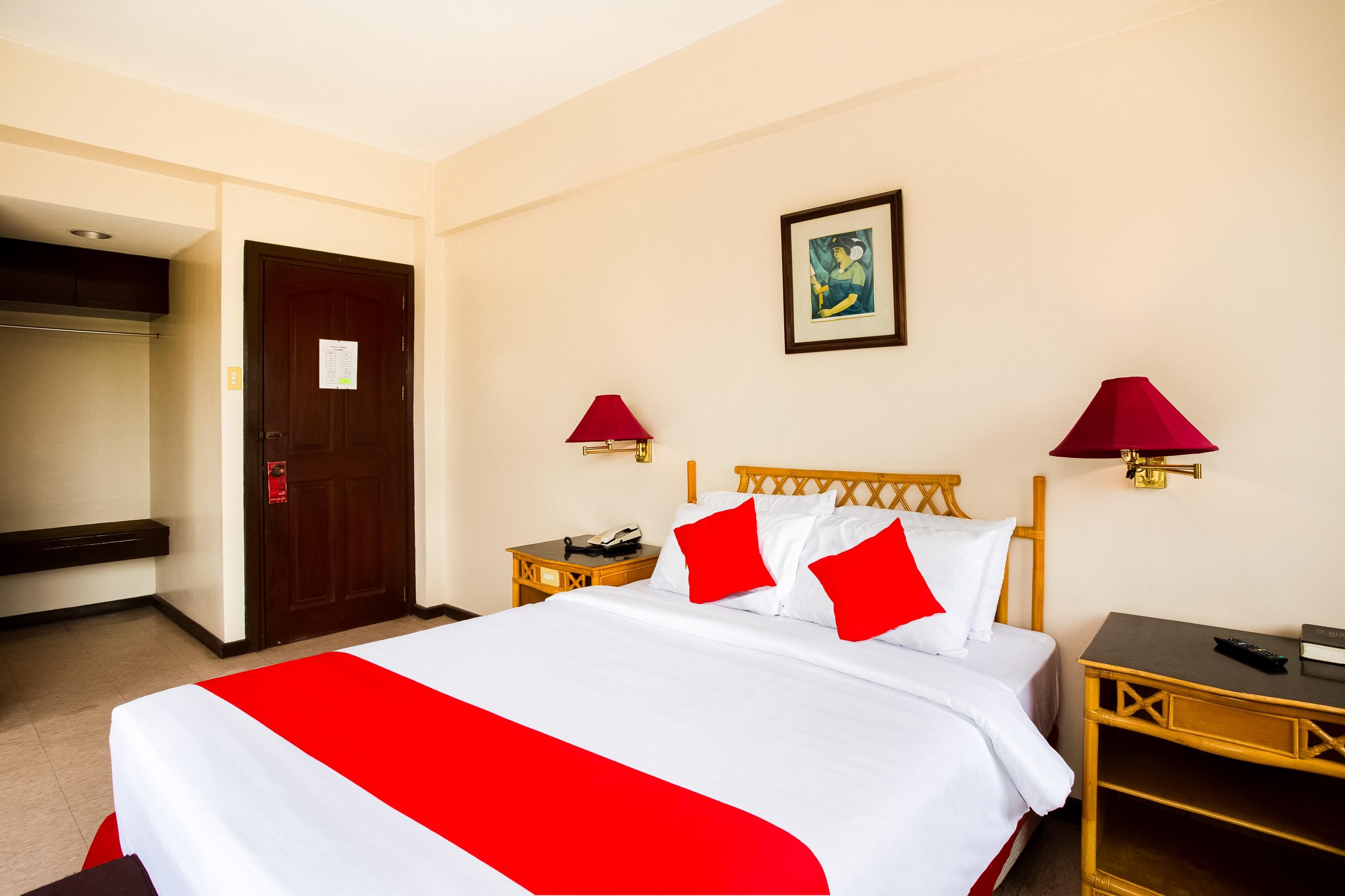 Oyo 414 Humberto'S Hotel Davao City المظهر الخارجي الصورة
