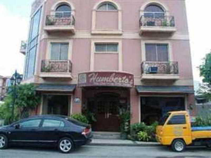 Oyo 414 Humberto'S Hotel Davao City المظهر الخارجي الصورة